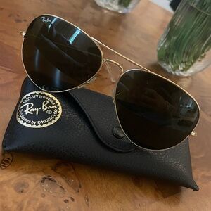 Ray ban aviators